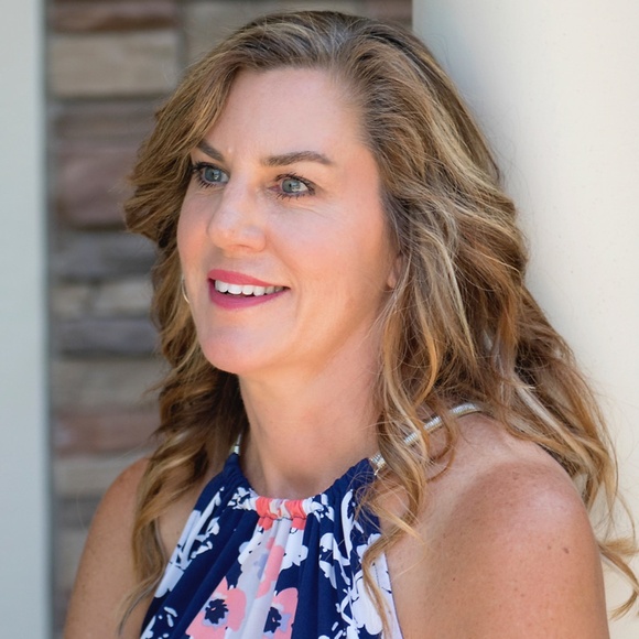 Meet your Posher, Kelly - Picture 1 of 1